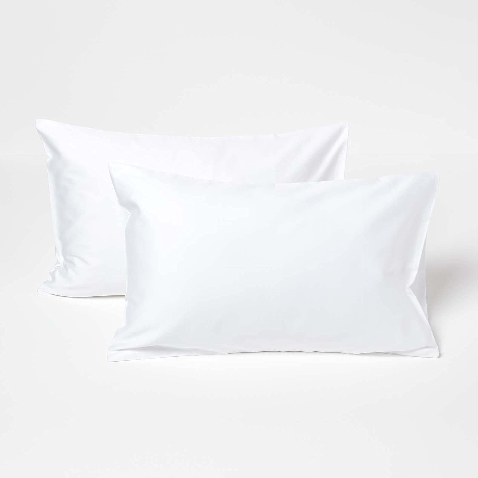 HOMESCAPES White Kid’s Pillowcases 60 x 40 cm 2 Pack 100% Organic Cotton Percale Soft Hypoallergenic Children’s Pillow Cases with Envelope Close Breathable Easy Care 400 TC 600 Thread Count Equiv