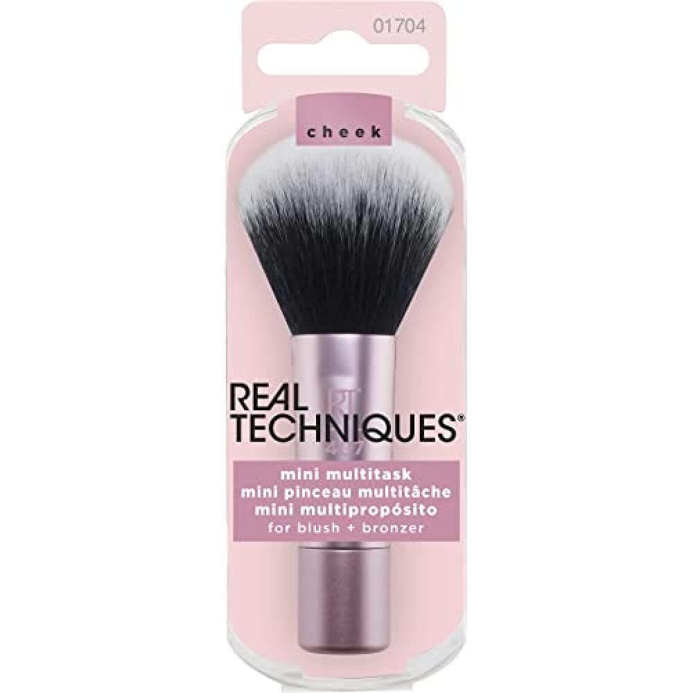 Real Techniques Mini Travel Size Multitask Makeup Brush for Blush, Bronzer or Highlighter (Packaging and Handle Colour May Vary)