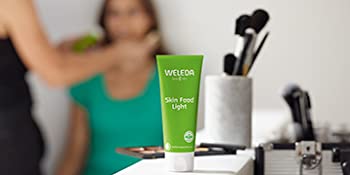WELEDA Skin Food Light, with Glycerin, sunflower oil, shea butter and cocoa butter - 75ml