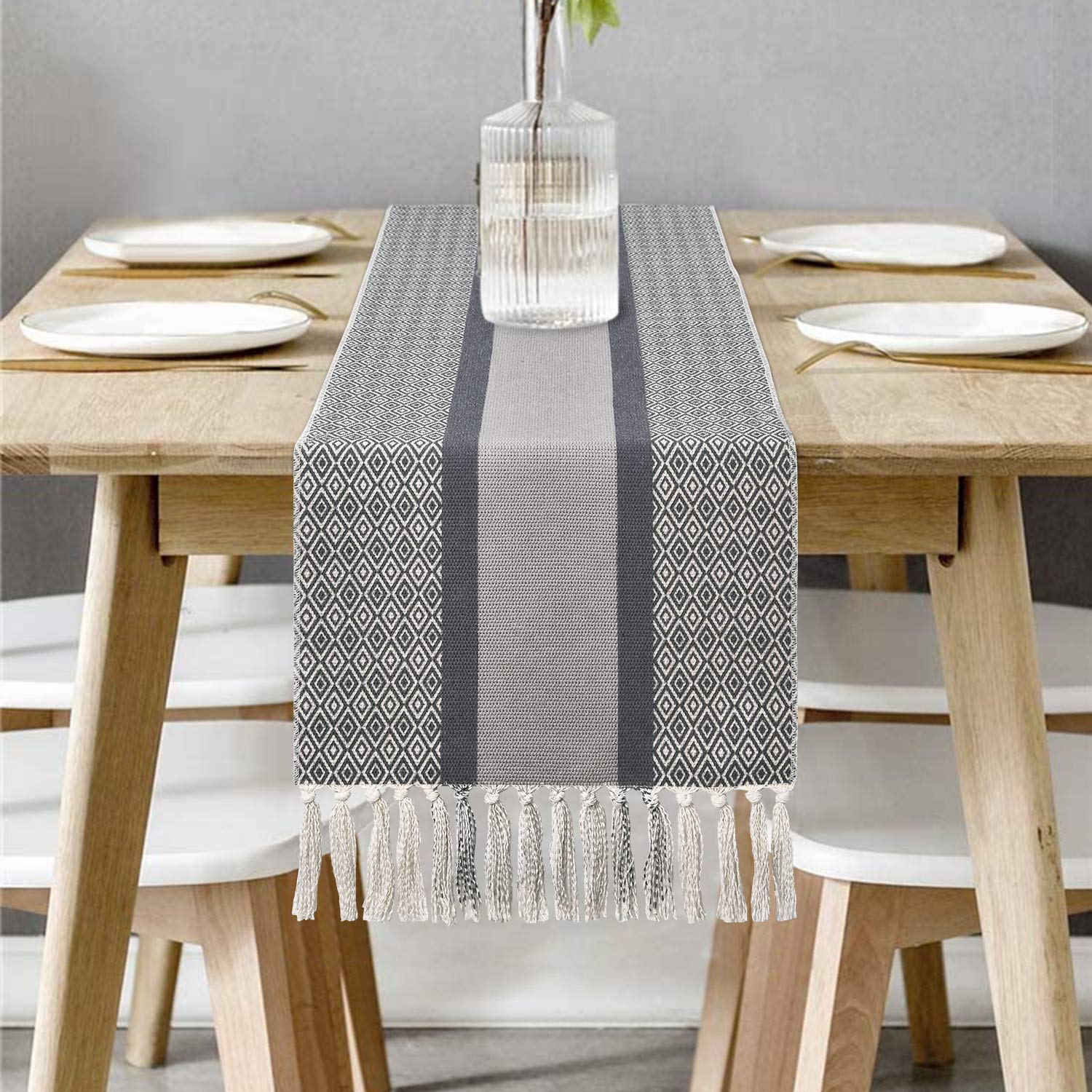 Yugarlibi Dark Grey Table Runner, Geometric Striped Heatproof Table Runner, Non-Slip Table Cloth for Dining Room Party Banquet Polyester 70x14 Inches (180x35cm)