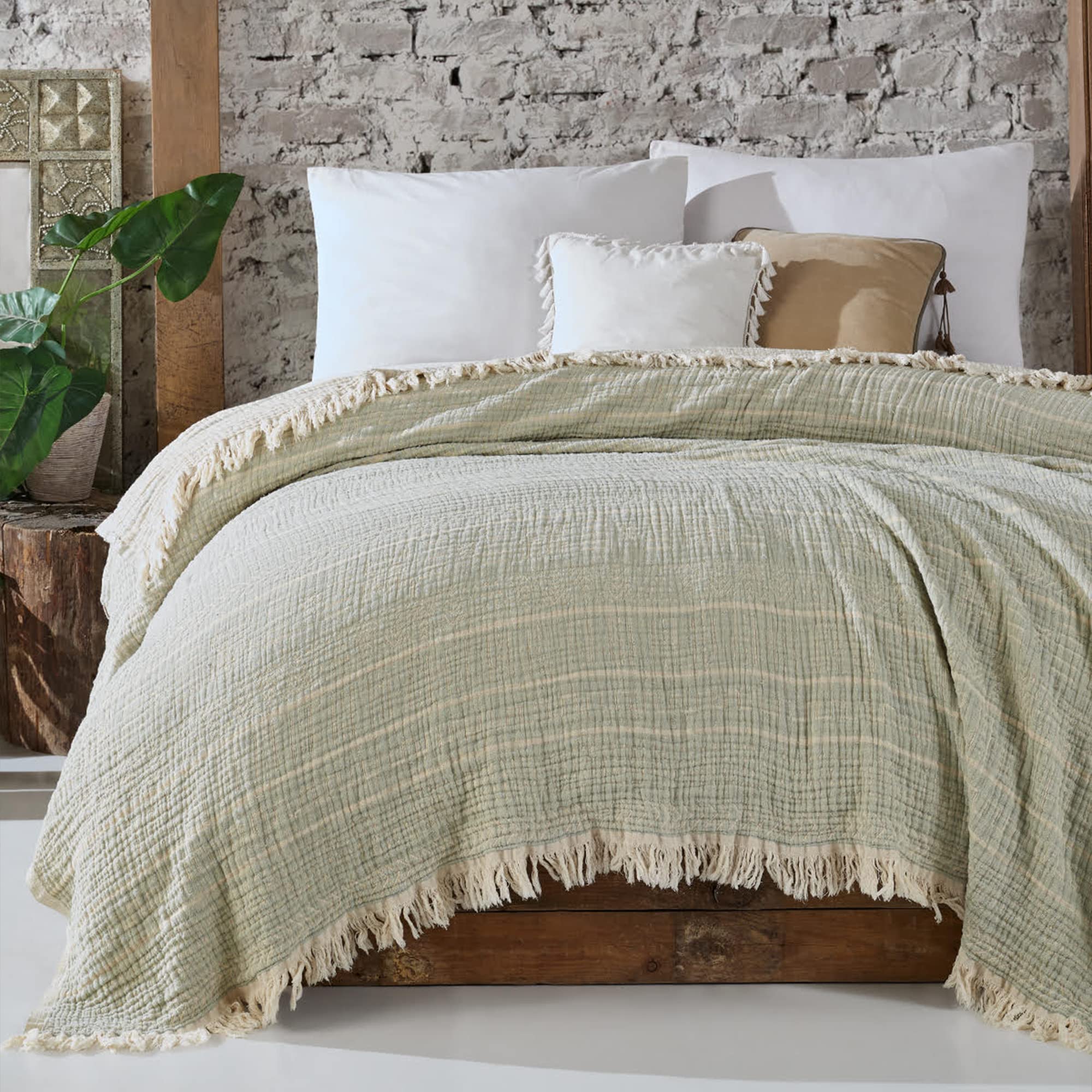 Milam London Boho 3 Layered Muslin Throw For Large Sofas Or Beds / Breathable Soft And Reversible Bedspread / Pre-washed 100% Organic Cotton / 220 x 240cm / Green