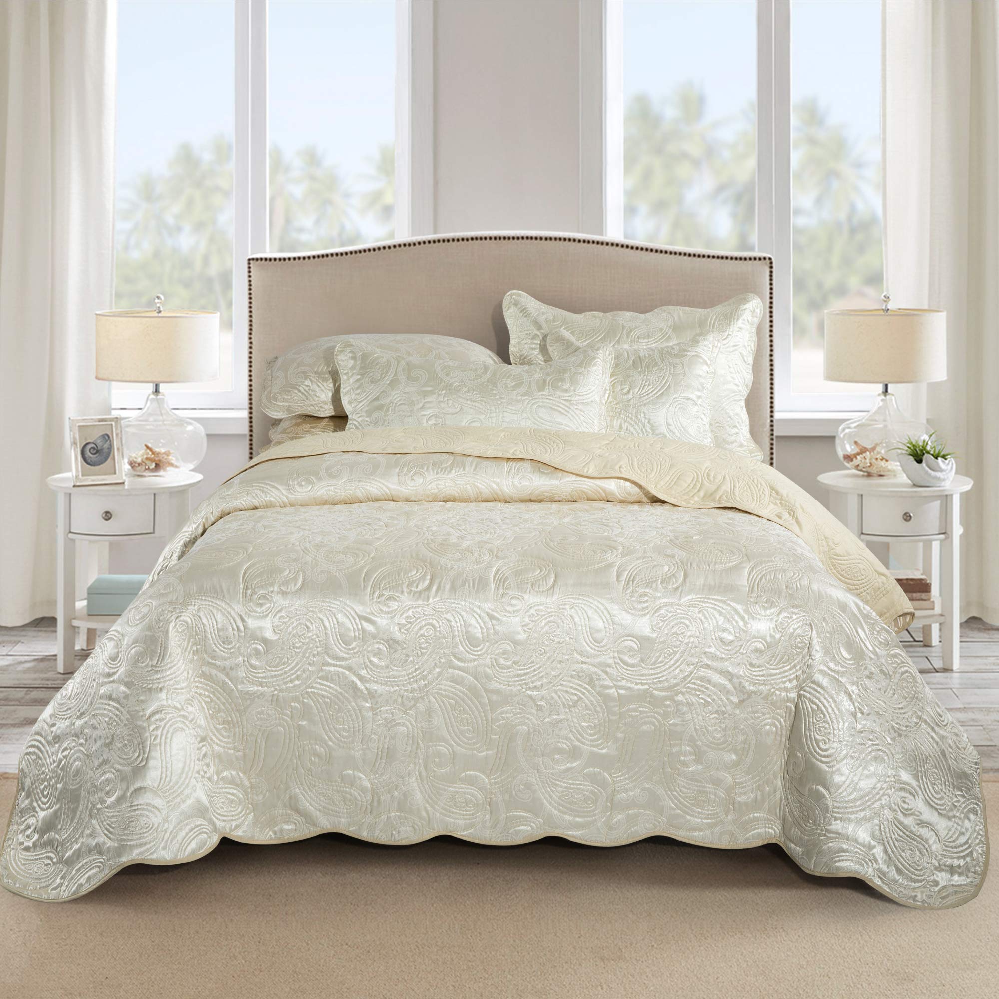 Hafaa Quilted Bedspread Double Size - with 2 Pillow Shams Satin Jacquard Embroidered Pattern 220x240cm (Cream)