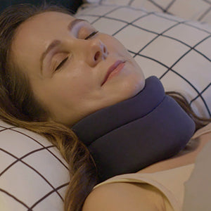  Velpeau Neck Brace -Foam Cervical Collar - Soft Neck Support  Relieves Pain & Pressure in Spine - Wraps Aligns Stabilizes Vertebrae - Can  Be Used During Sleep (Comfort, Blue, Medium, 3″) 