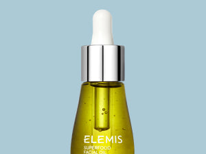 Elemis Superfood Facial Oil, Nourishing Face Oil Formulated with 9 Antioxidant-Rich Superfoods, Award-Winning Facial Oil to Enhance Radiance and Complexion, Lightweight Oil to Plump and Smooth, 15 ml